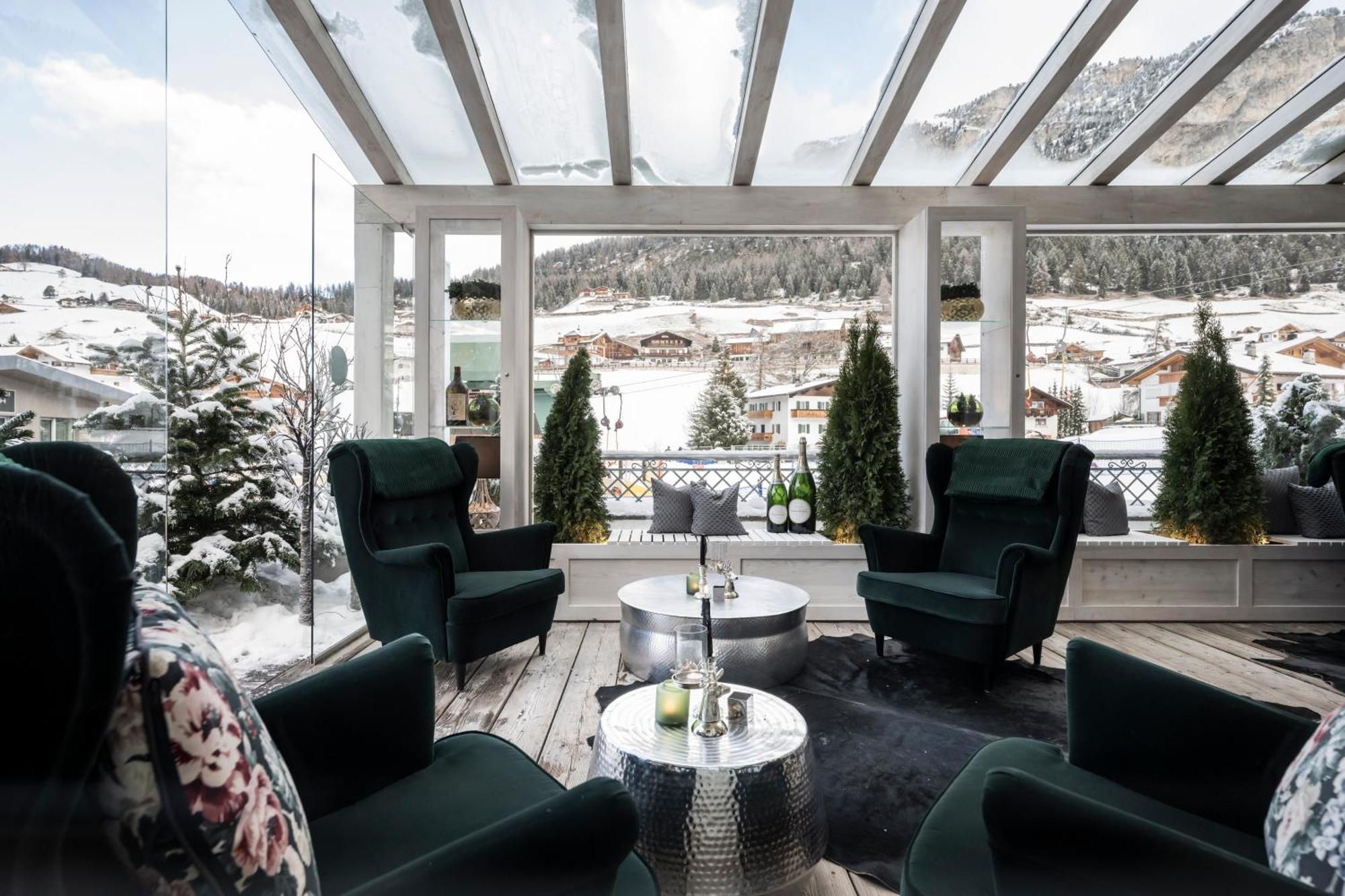 Hotel Acadia - Adults Mountain Home Selva di Val Gardena Ngoại thất bức ảnh