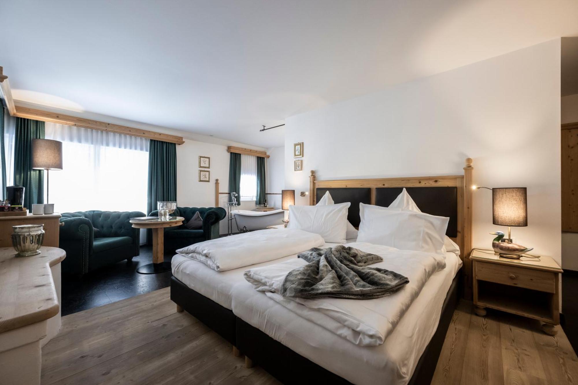 Hotel Acadia - Adults Mountain Home Selva di Val Gardena Ngoại thất bức ảnh
