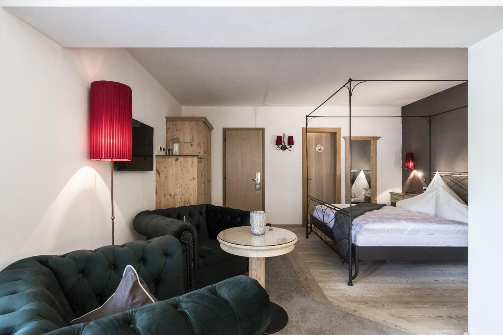 Hotel Acadia - Adults Mountain Home Selva di Val Gardena Ngoại thất bức ảnh